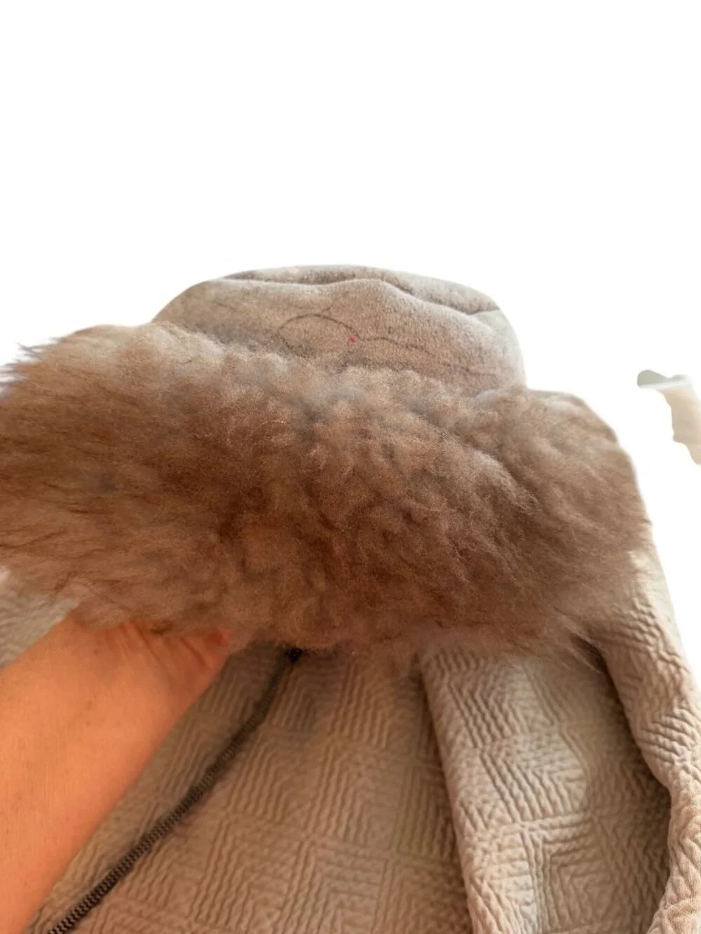 The Leather Works Womens Aspen Sheep Skin Pillbox Hat Size Large Round Winter